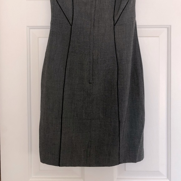 H&M Form Fitted Business Casual Dress - Picture 2 of 7